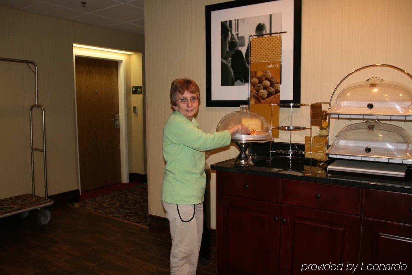Holiday Inn Express - New Albany Restaurant photo